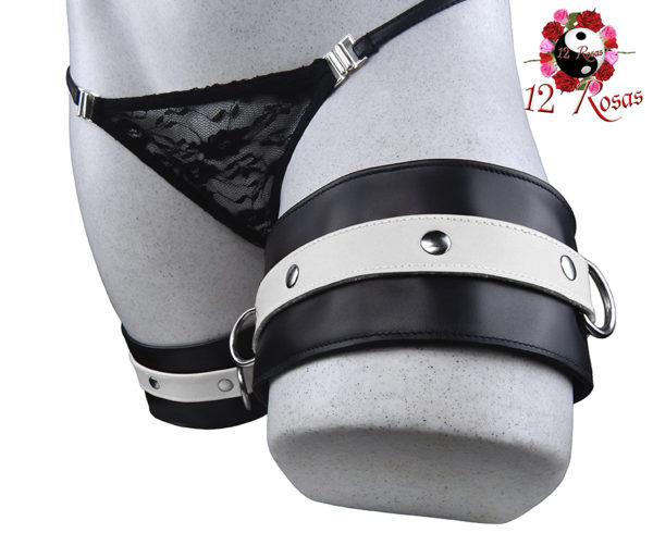 C 041 thigh cuffs white front